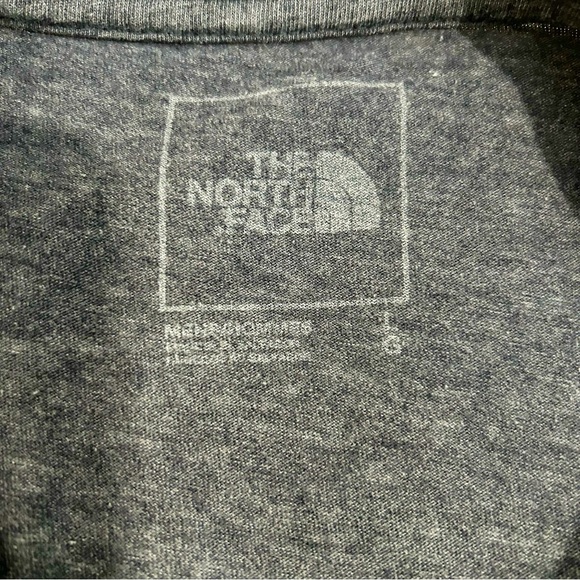 The North Face Large Men’s Blue & White Logo T-Shirt - Picture 13 of 13